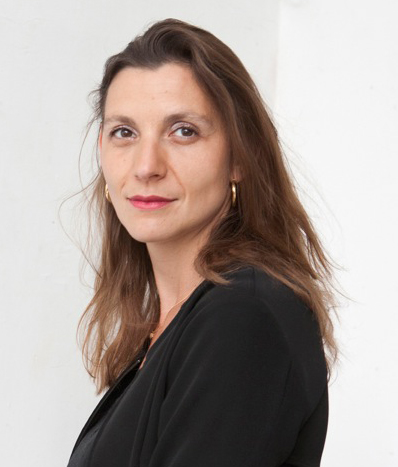 Photo: Naomi Jansen | Web Creator Laurence Aëgerter Aegerter Pasfoto 2013 12 18 Klein MG 0104 1